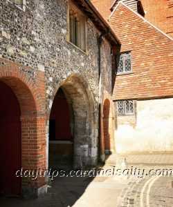 Kings Gate, Winchester