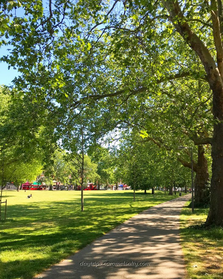 Paths and Green on Shepherds Bush Green